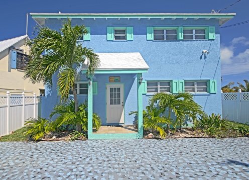 Welcome to Island Waves, Bahamas - beautiful cottage near stunning white sand beach
